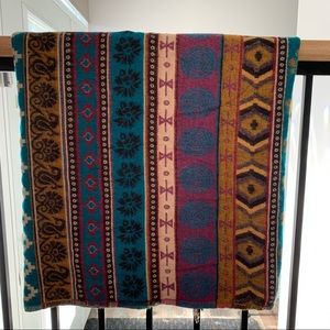 Tibet Handloom Shawl